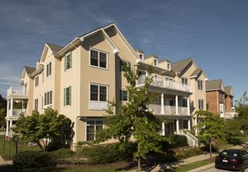 Claremont Apartments Balconies